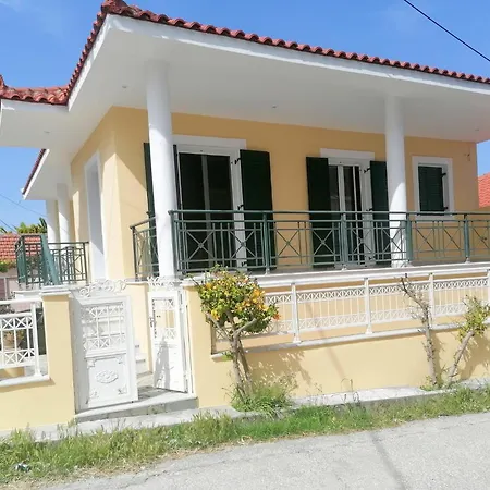 Kefalonia, Family Friendly House & Parking Lixouri